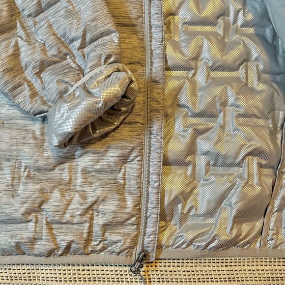 Columbia Mens Delta Ridge Down Jacket - Picture 7 of 8